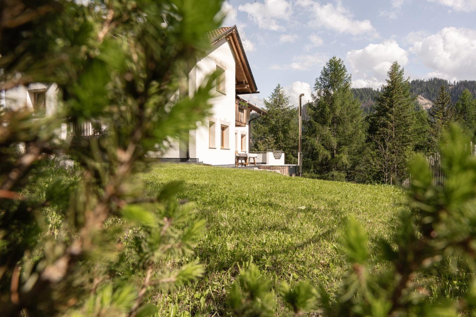 Ciasa Iachin - Dolomites Dream Retreat Leilighet San Martino in Badia Eksteriør bilde
