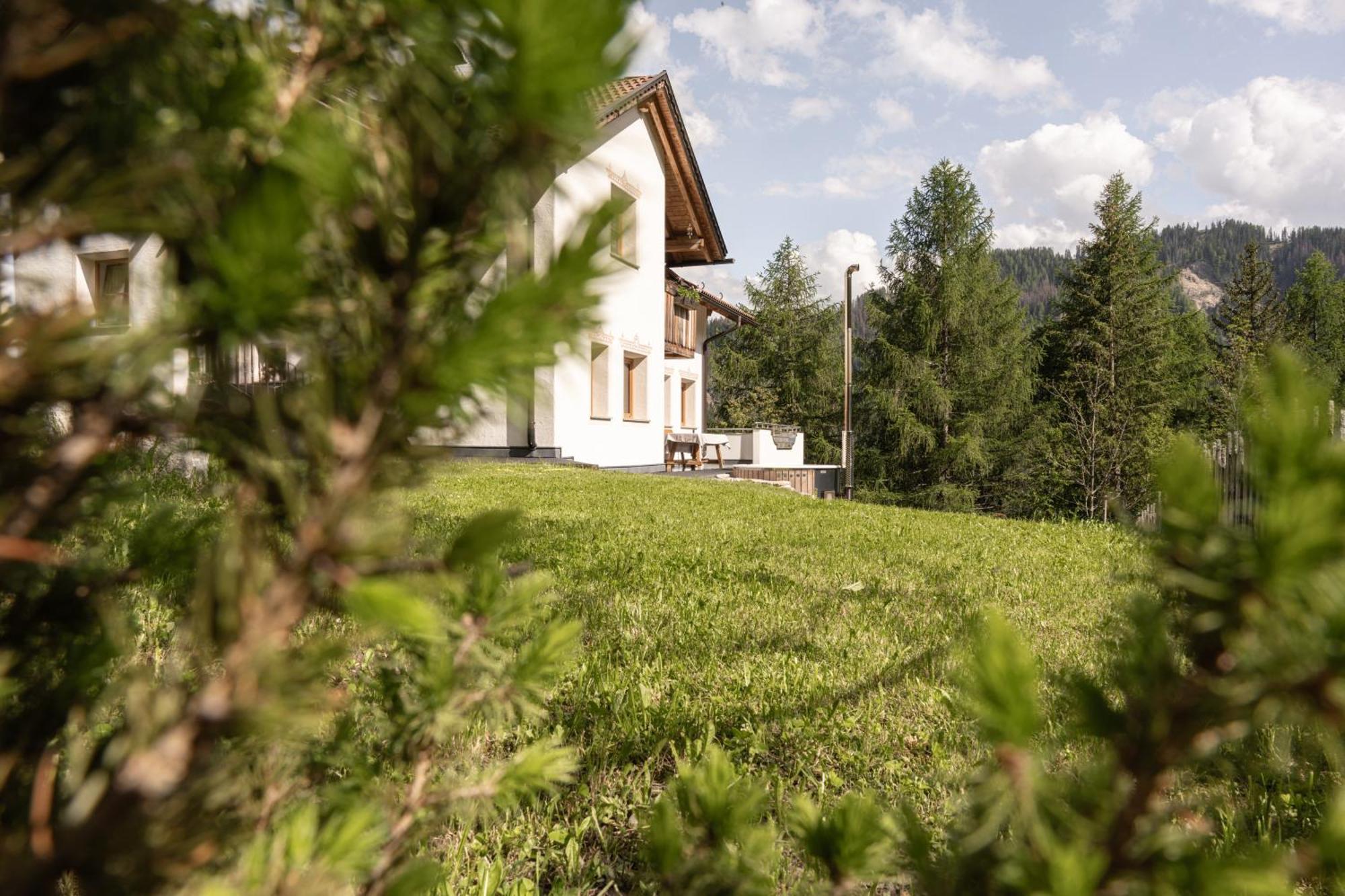 Ciasa Iachin - Dolomites Dream Retreat Leilighet San Martino in Badia Eksteriør bilde